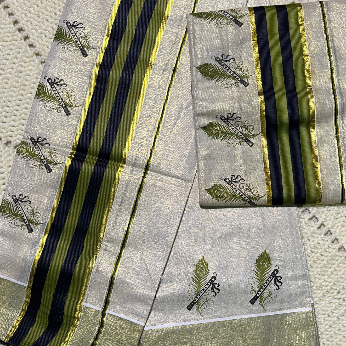 Premium Kuthampully Tissue Set Mundu with Peacock Feather 🦚(മയിൽ പീലി) and Flute 🪈